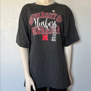 University of Nebraska Huskers Gray Graphic T Shirt Men’s Large NWT